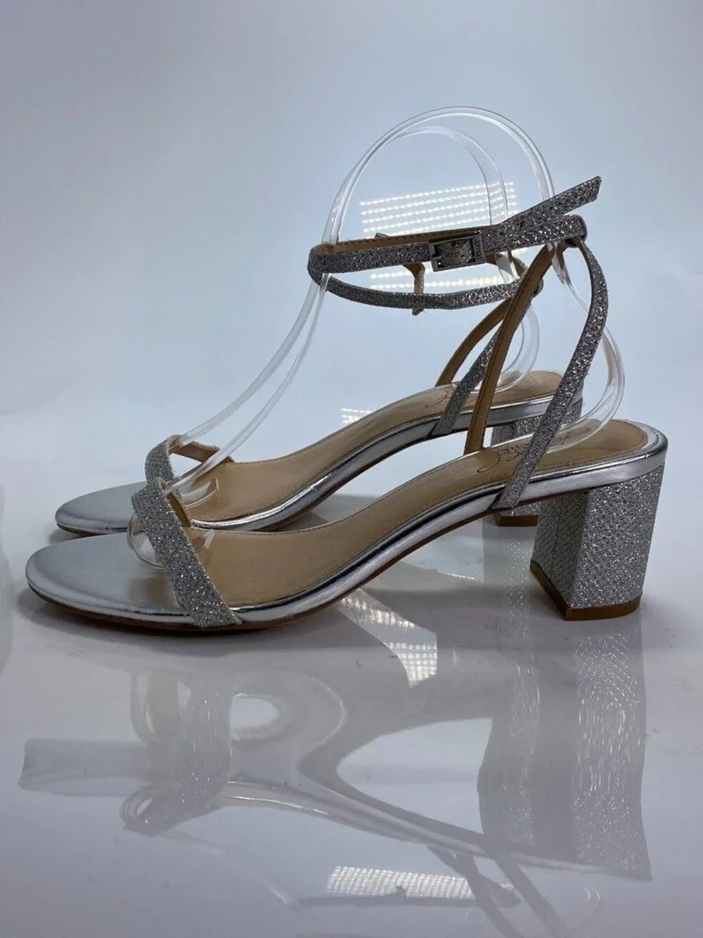Jewel Badgley Mischka Women's Silver Glitter Strap Almond Toe Heel Sandal Sz 7.5